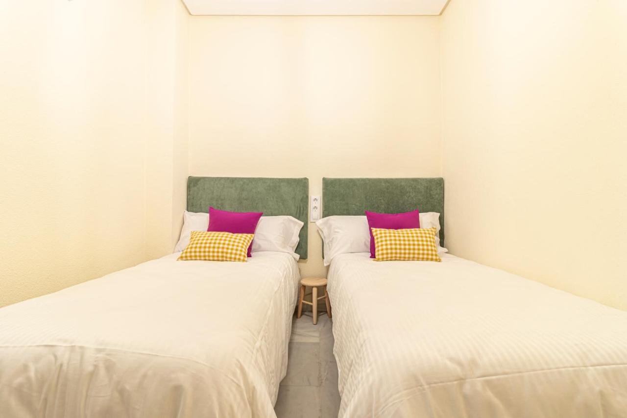Allo Apartments Caballeros I Centro 2 Habitaciones Jerez de la Frontera Bagian luar foto